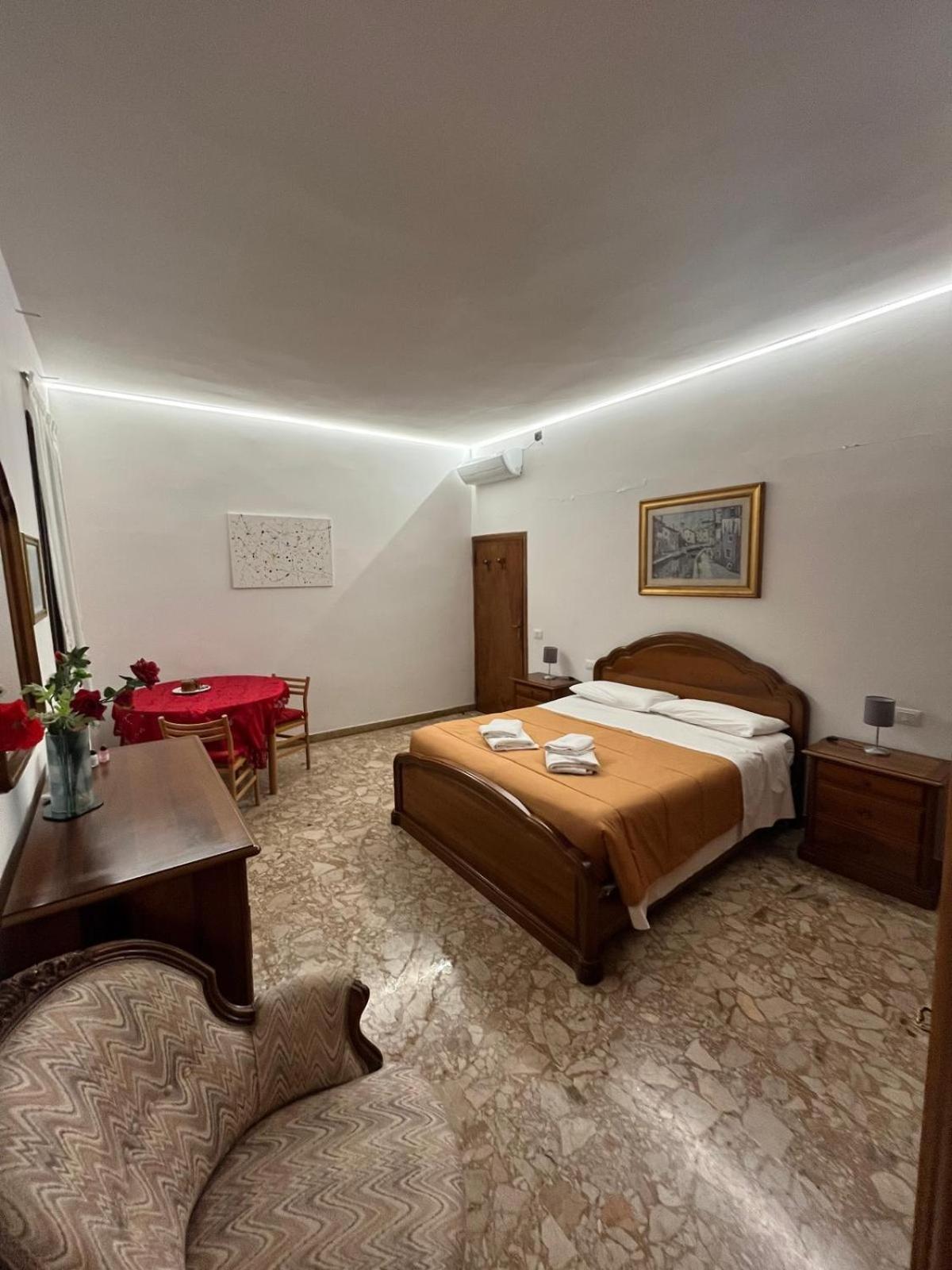 Stefy'S Rooms Venedig Exterior foto